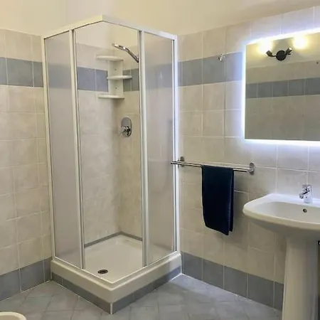 Apartman Giardino E Parcheggio *