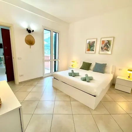 Apartman Giardino E Parcheggio Borgio Verezzi