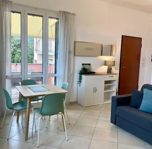 Giardino E Parcheggio Διαμέρισμα *